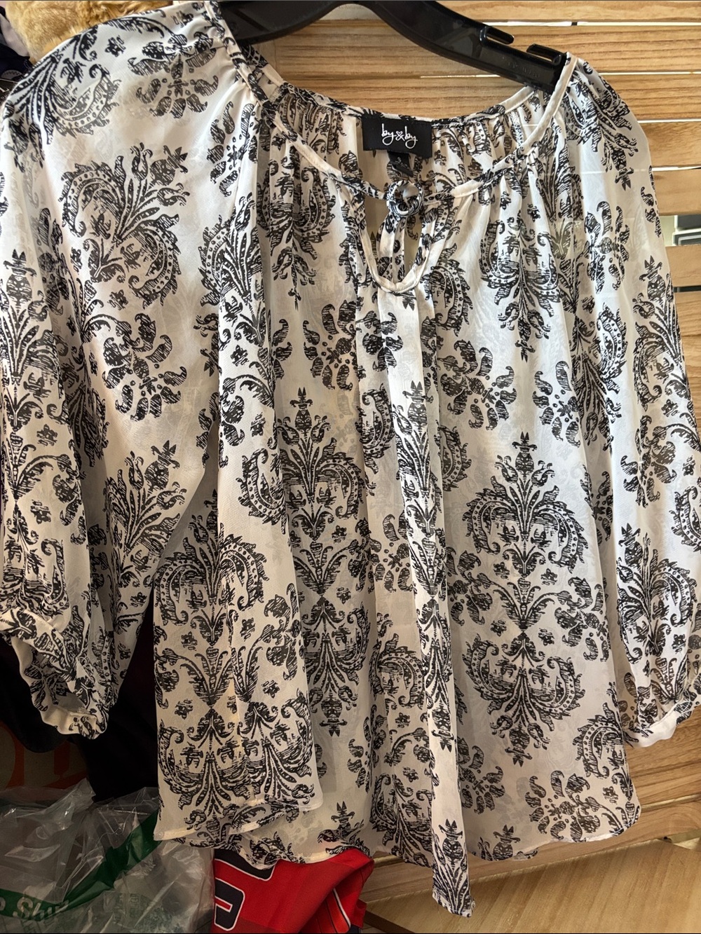 by & by Sheer Damask Printed Peasant Top Small